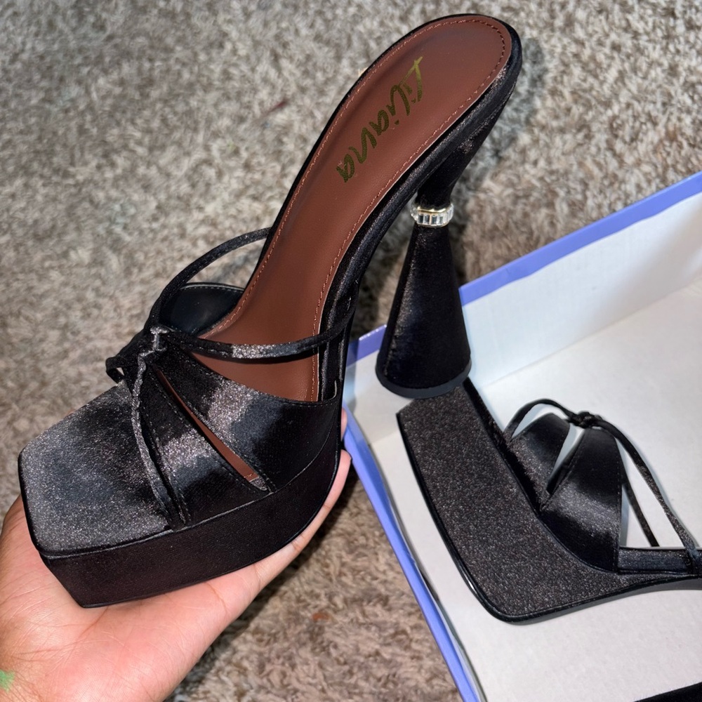 Adams Sleek Black Velvet Platform Sandals
